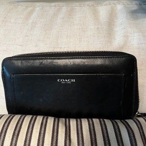 Coach Classic Zip-Around Wallet